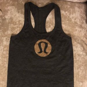 Lululemon swiftly tank size 6